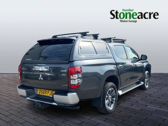 2020 Mitsubishi L200 2.2 DI-D DC Barbarian X Pickup Double Cab 4dr Diesel Auto 4WD Euro 6 (s/s) (150 ps)